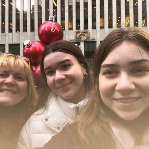 Meet your Posher, Monique